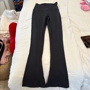 Black lululemon align mini Flared Leggings
32”
Color grey 
Size 4